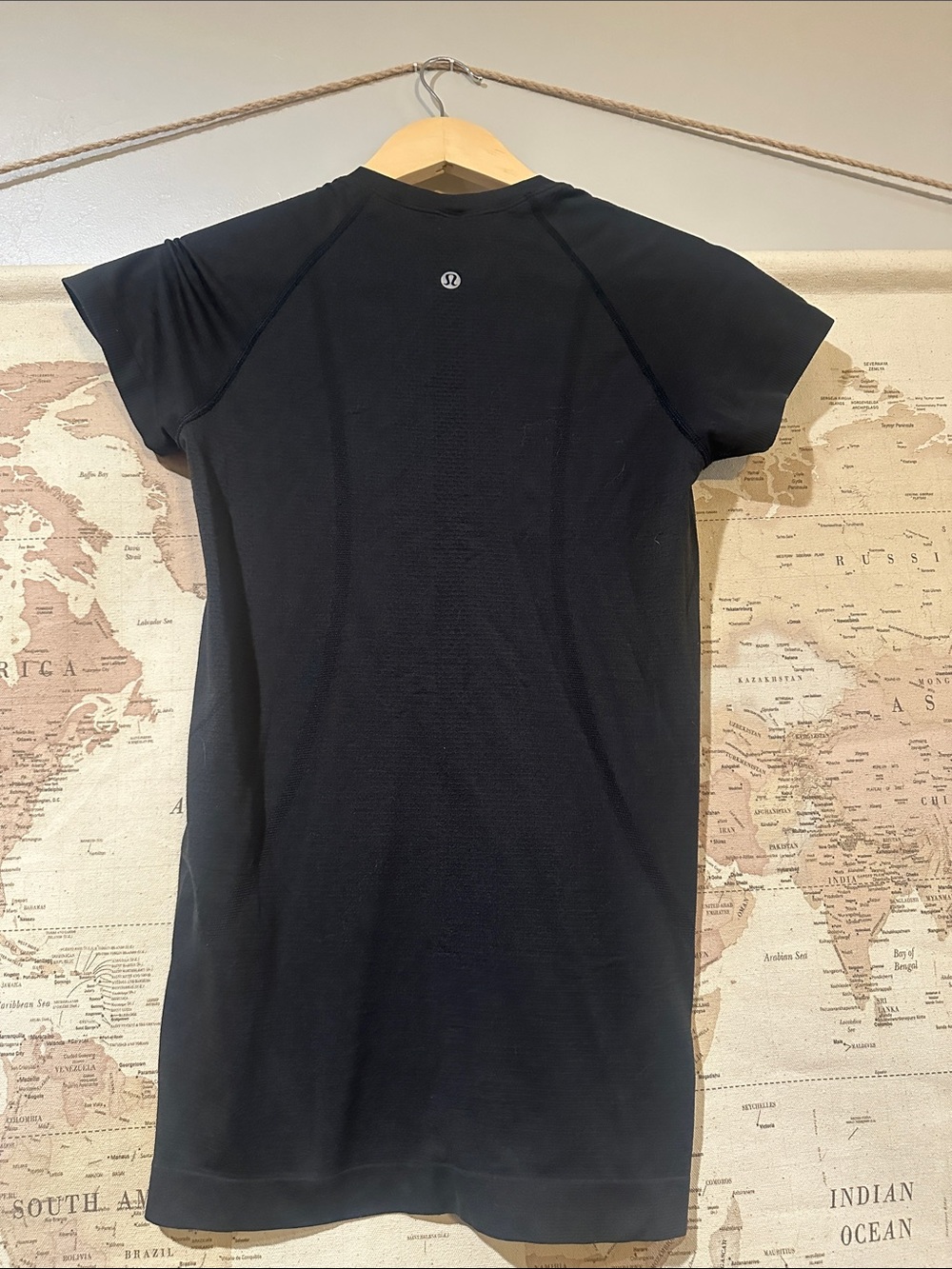 lululemon athletica Black Short Sleeve Crew Tee - Picture 3 of 6